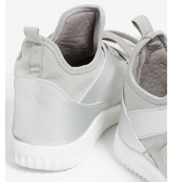 Silver Metallic Color Block Band Trainers - Picture 4 of 6